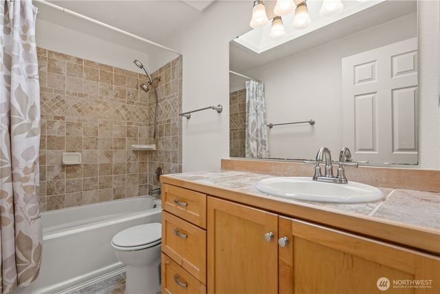 8414 NE 144th Place, Kirkland, WA 98034
