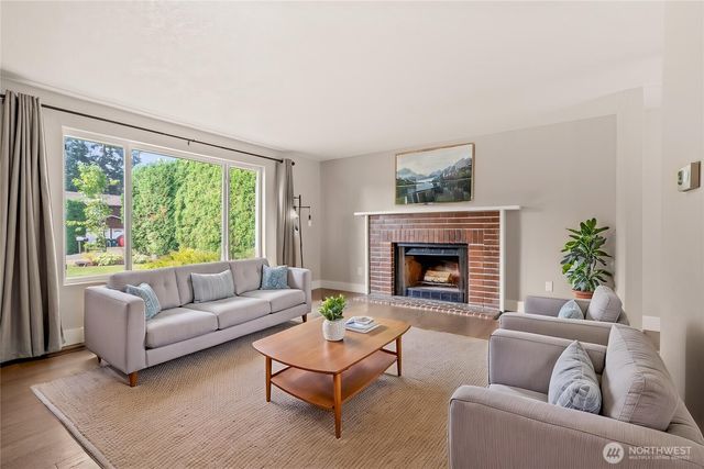 8414 NE 144th Place, Kirkland, WA 98034