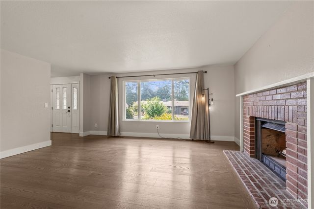 8414 NE 144th Place, Kirkland, WA 98034
