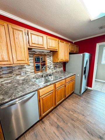 31 River Oaks Trace, Searcy, AR 72143