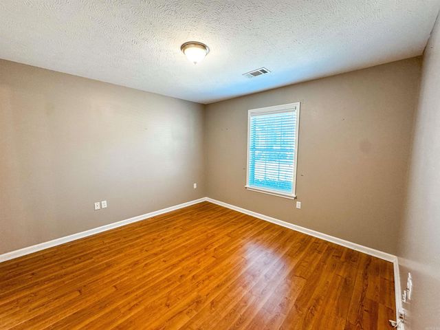 31 River Oaks Trace, Searcy, AR 72143