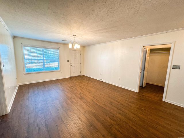 31 River Oaks Trace, Searcy, AR 72143