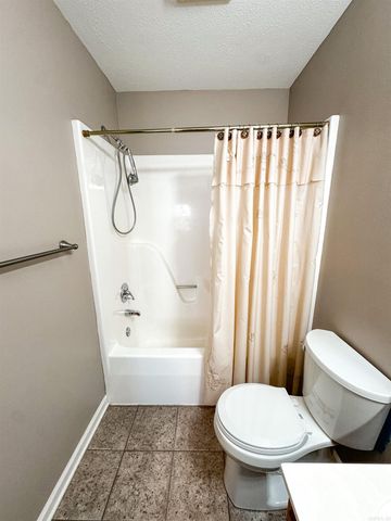 31 River Oaks Trace, Searcy, AR 72143