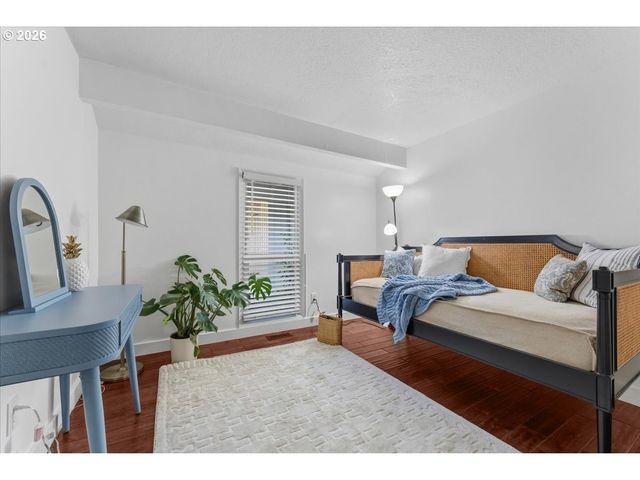 4844 Sw WEMBLEY Pl, Beaverton, OR 97005