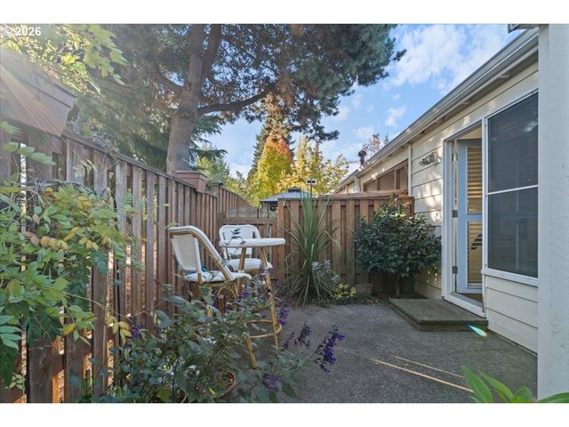 4844 Sw WEMBLEY Pl, Beaverton, OR 97005