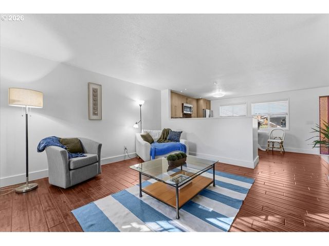 4844 Sw WEMBLEY Pl, Beaverton, OR 97005