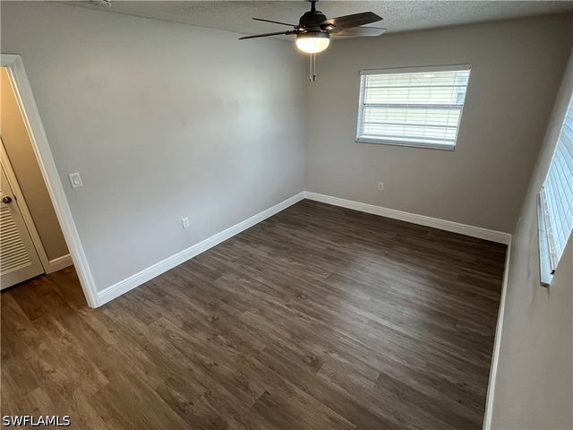 3325 Airport RD N B8, Naples, FL 34105