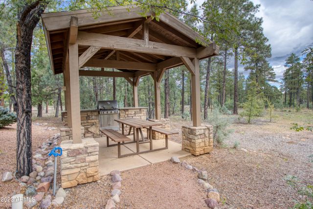 3700 W BLACK OAK Loop A4, Show Low, AZ 85901