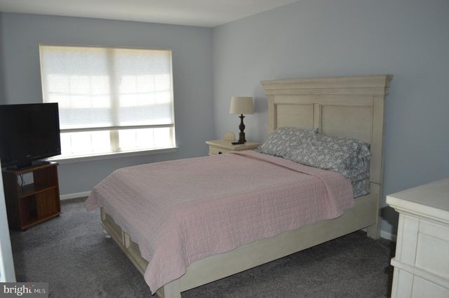23 SAWGRASS CT, Blackwood, NJ 08012