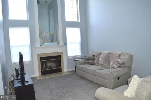 23 SAWGRASS CT, Blackwood, NJ 08012