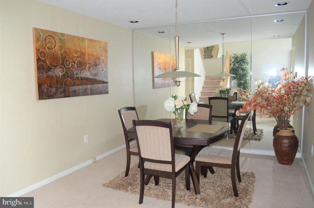 23 SAWGRASS CT, Blackwood, NJ 08012