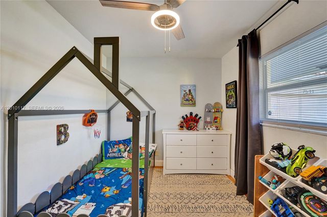 7511 NW 41st St, Coral Springs, FL 33065