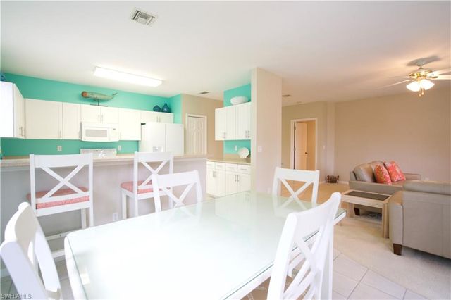 8471 Southbridge DR 4, Estero, FL 33967