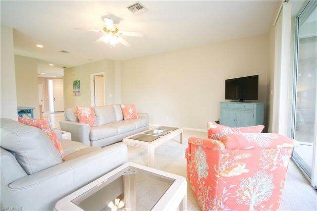 8471 Southbridge DR 4, Estero, FL 33967