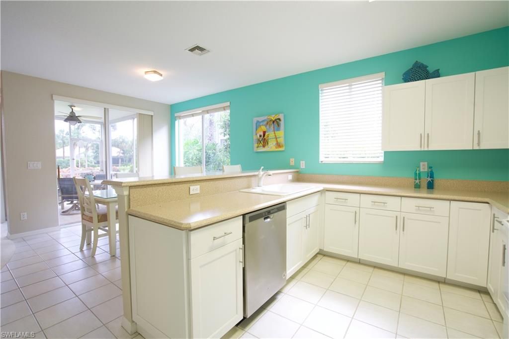 8471 Southbridge DR 4, ESTERO, FL 33967 — photo 3