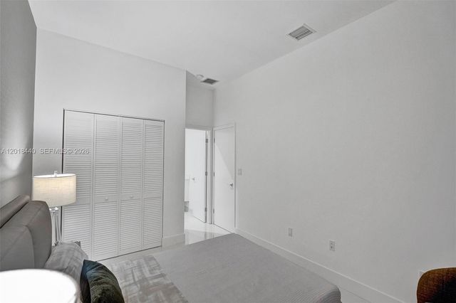 1801 NE 13th St 1829, Fort Lauderdale, FL 33304