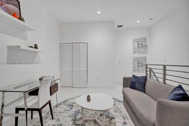 1801 NE 13th St 1829, Fort Lauderdale, FL 33304