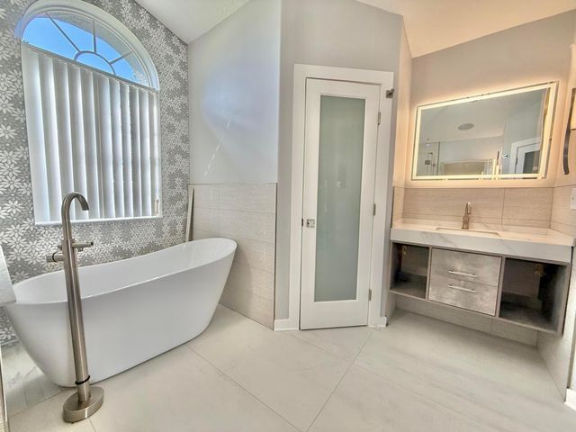 1438 SE Griffin Terrace, Port St. Lucie, Port St Lucie, FL 34952