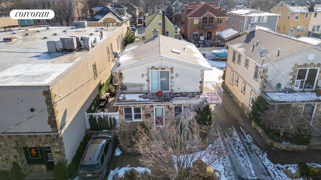 162-12 77TH Road, New York City, NY 11366