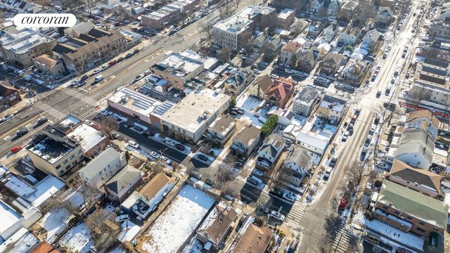 162-12 77TH Road, New York City, NY 11366