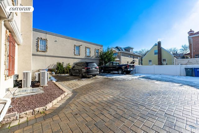 162-12 77TH Road, New York City, NY 11366