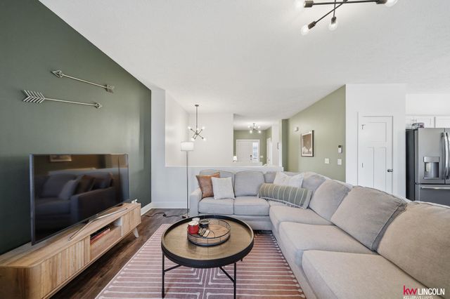 1642 W Big Sky Road, Lincoln, NE 68521