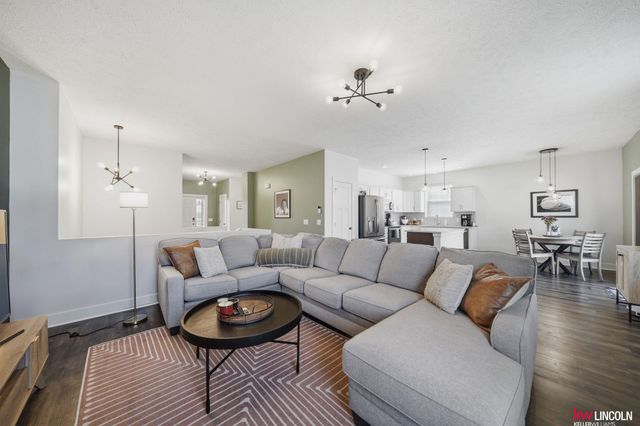 1642 W Big Sky Road, Lincoln, NE 68521