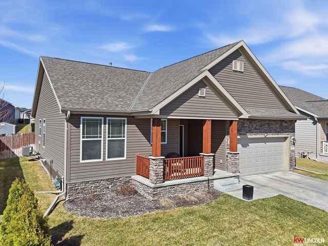 1642 W Big Sky Road, Lincoln, NE 68521