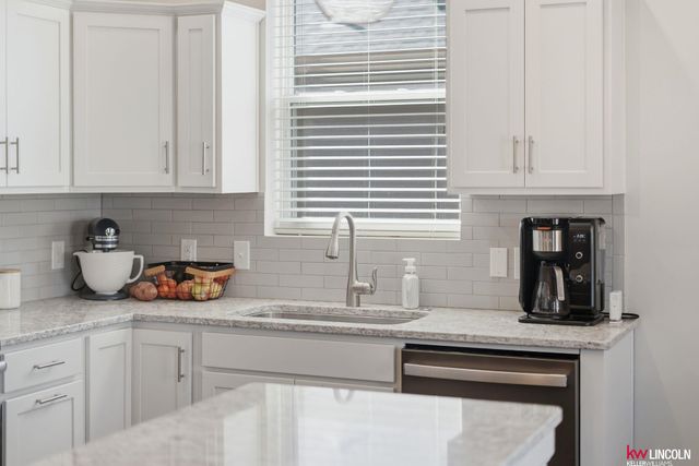 1642 W Big Sky Road, Lincoln, NE 68521