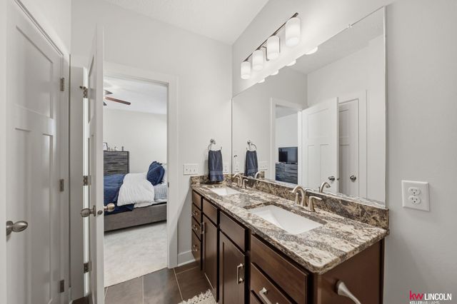 1642 W Big Sky Road, Lincoln, NE 68521