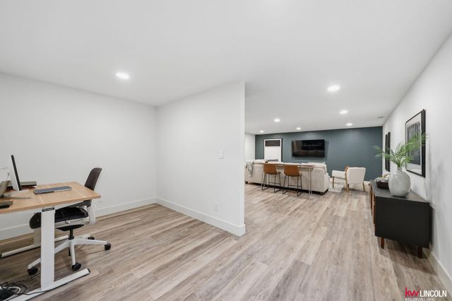 1642 W Big Sky Road, Lincoln, NE 68521