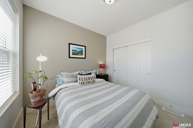 1642 W Big Sky Road, Lincoln, NE 68521