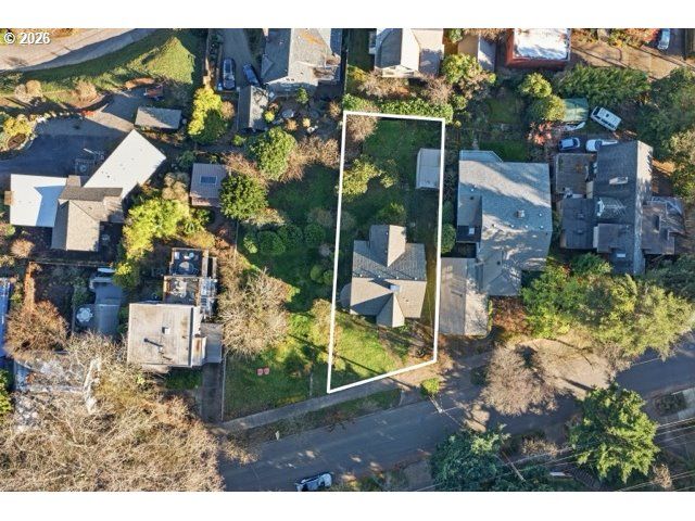 7202 S CORBETT Ave, Portland, OR 97219