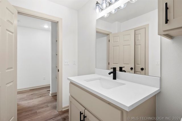 2002 W Driftwood Drive, Claremore, OK 74017