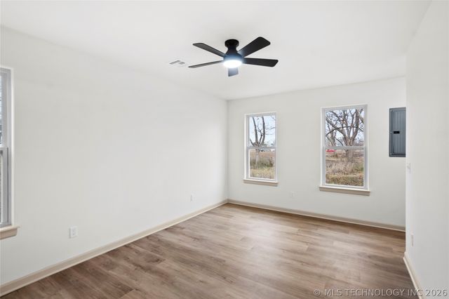2002 W Driftwood Drive, Claremore, OK 74017