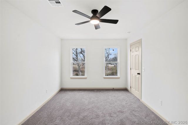 2002 W Driftwood Drive, Claremore, OK 74017