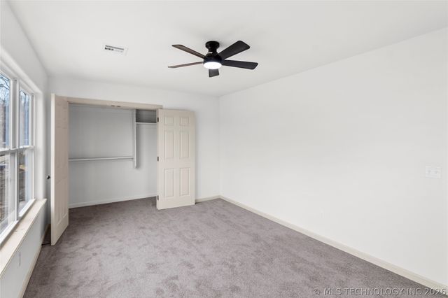 2002 W Driftwood Drive, Claremore, OK 74017