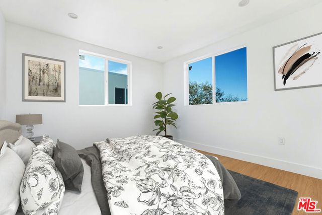 1200 W 38th Street, Los Angeles, CA 90037