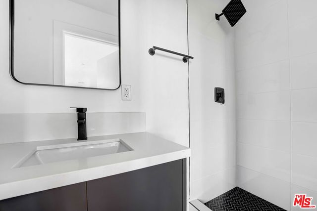 1200 W 38th Street, Los Angeles, CA 90037
