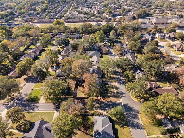 800 Spring Creek Dr, Tyler, TX 75703