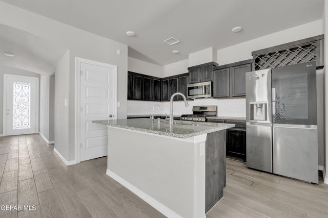 12260 DESERT WOLF Avenue, El Paso, TX 79938