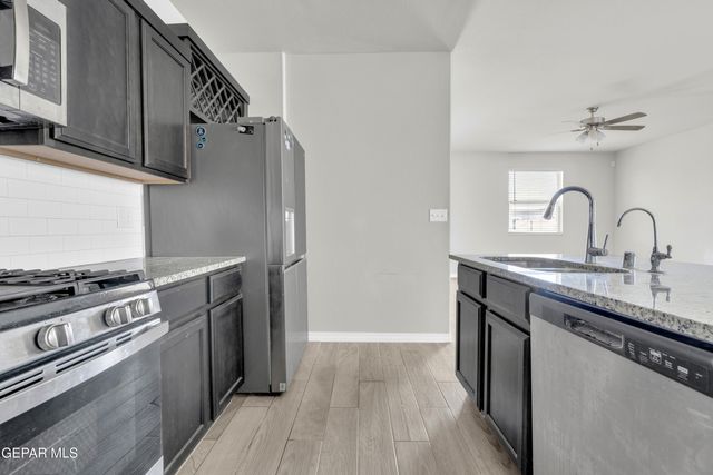 12260 DESERT WOLF Avenue, El Paso, TX 79938