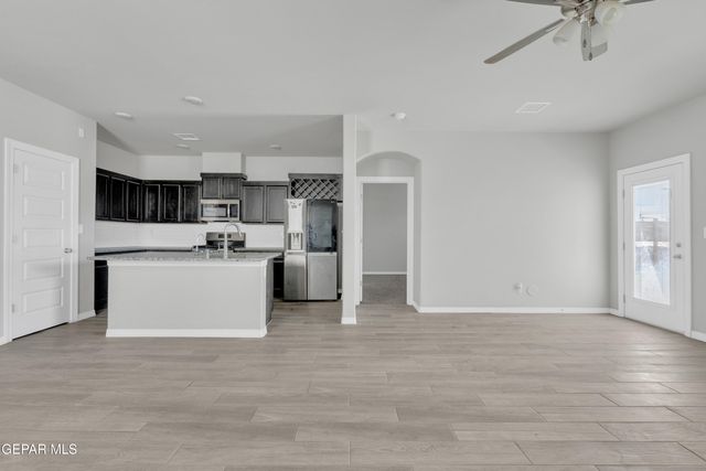 12260 DESERT WOLF Avenue, El Paso, TX 79938