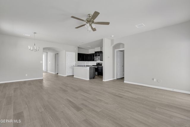 12260 DESERT WOLF Avenue, El Paso, TX 79938