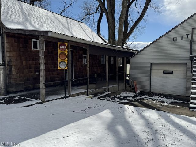 1662 Turkeyfoot Lake Road, Coventry, OH 44203