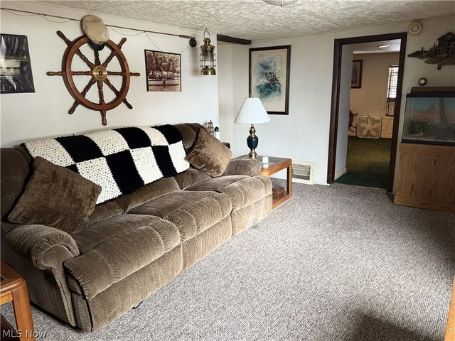 1662 Turkeyfoot Lake Road, Coventry, OH 44203