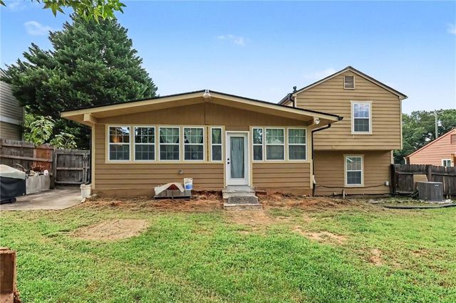 1551 Shenta Oak Drive, Norcross, GA 30093