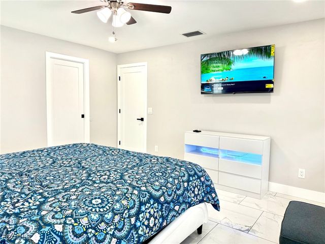 1813 Hancock Bridge PKWY, Cape Coral, FL 33990