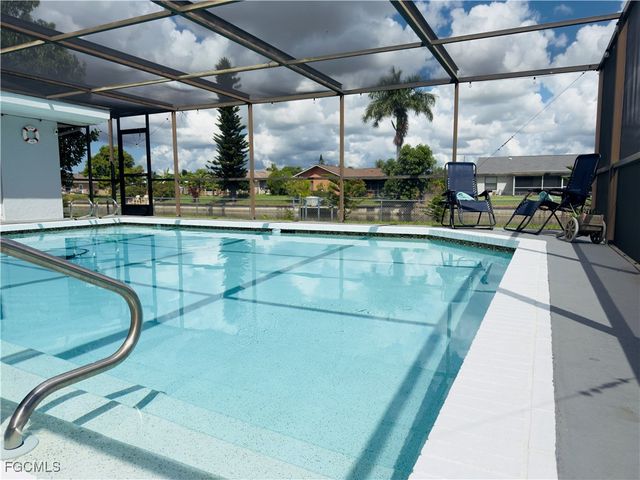 1813 Hancock Bridge PKWY, Cape Coral, FL 33990