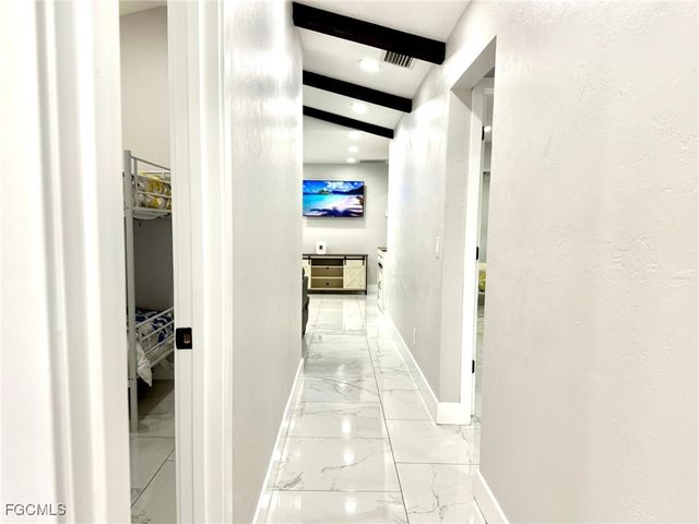 1813 Hancock Bridge PKWY, Cape Coral, FL 33990